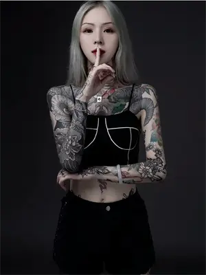 阴湿竹马在线蹲我，一分手就开撩严绪盛明栀免费小说大全_完结的小说阴湿竹马在线蹲我，一分手就开撩(严绪盛明栀)